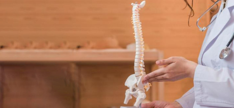 テレワーク腰痛